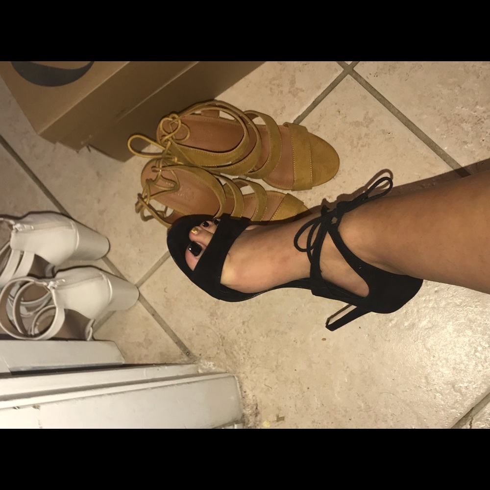 All Black Antonio Melani Designer Heels